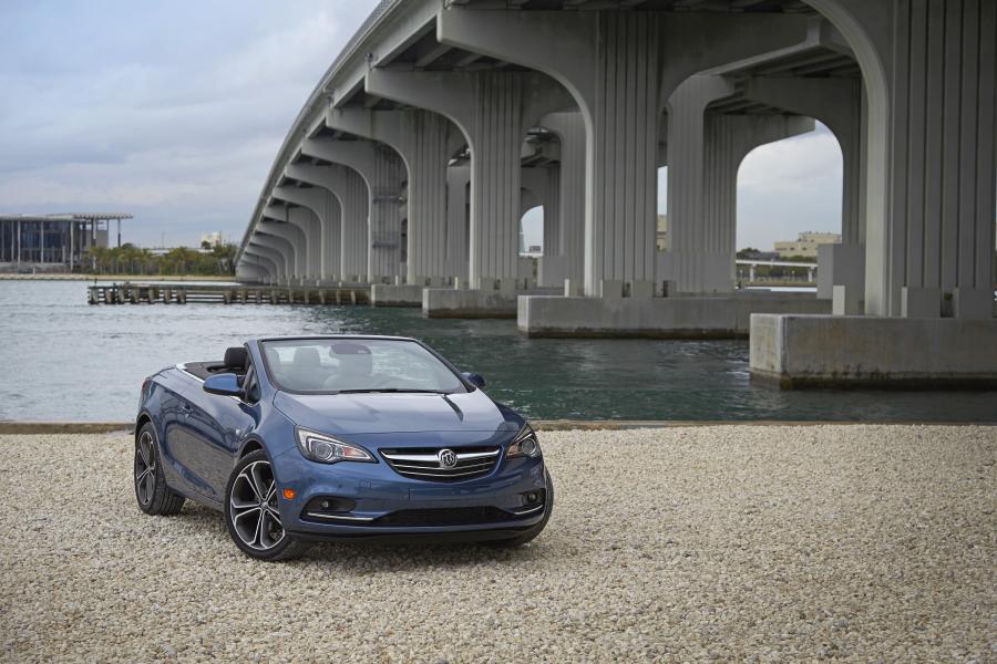  Buick Cascada Convertible 2016 года  (фото 19 из 40)